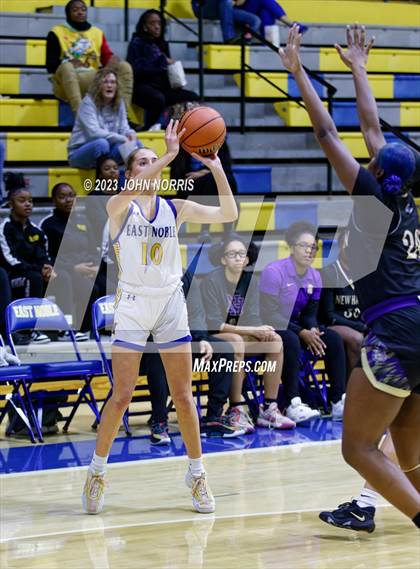 Thumbnail 3 in New Haven @ East Noble photogallery.