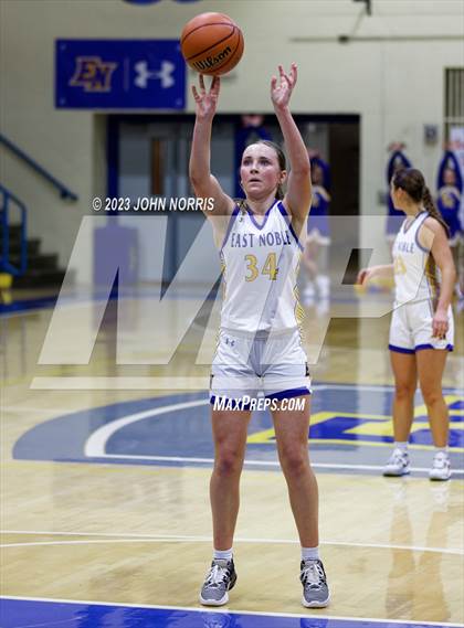 Thumbnail 3 in New Haven @ East Noble photogallery.