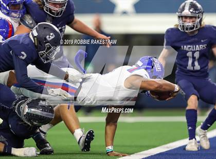 Thumbnail 3 in Flower Mound vs. Duncanville(UIL 6A Division 1 Region 1 Area Playoff) photogallery.