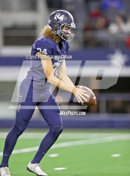 Thumbnail 1 in Flower Mound vs. Duncanville(UIL 6A Division 1 Region 1 Area Playoff) photogallery.
