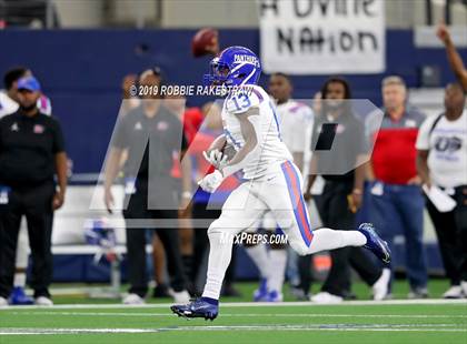 Thumbnail 3 in Flower Mound vs. Duncanville(UIL 6A Division 1 Region 1 Area Playoff) photogallery.