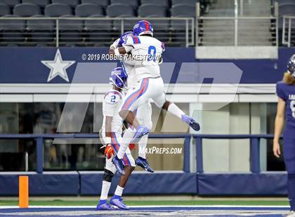 Thumbnail 1 in Flower Mound vs. Duncanville(UIL 6A Division 1 Region 1 Area Playoff) photogallery.