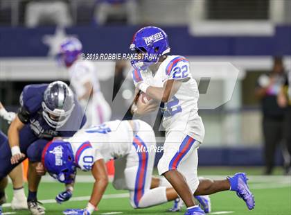 Thumbnail 1 in Flower Mound vs. Duncanville(UIL 6A Division 1 Region 1 Area Playoff) photogallery.