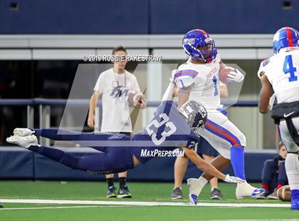 Thumbnail 3 in Flower Mound vs. Duncanville(UIL 6A Division 1 Region 1 Area Playoff) photogallery.