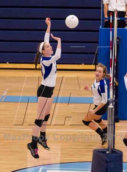 Thumbnail 1 in South Lakes @ Yorktown photogallery.
