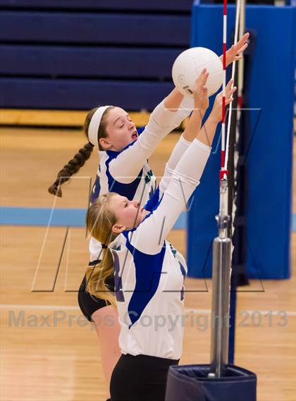 Thumbnail 3 in South Lakes @ Yorktown photogallery.