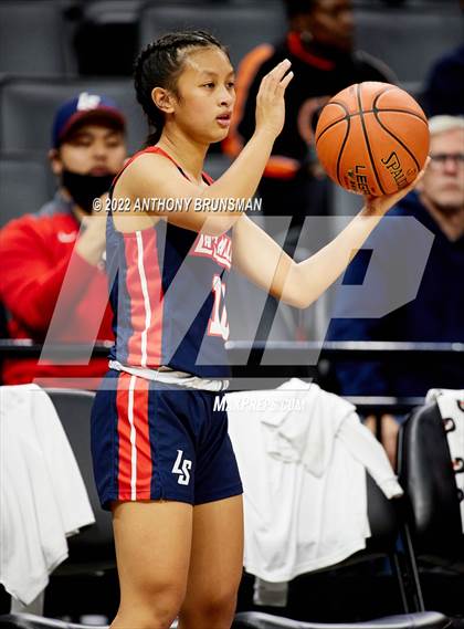 Thumbnail 1 in La Salle vs Oakland Tech (CIF State D3 Final) photogallery.