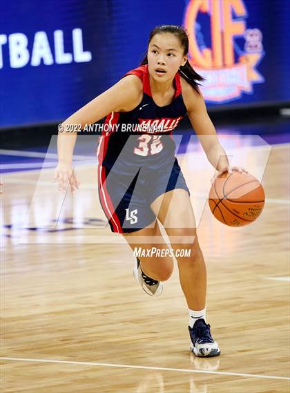 Thumbnail 1 in La Salle vs Oakland Tech (CIF State D3 Final) photogallery.