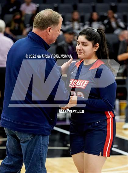 Thumbnail 3 in La Salle vs Oakland Tech (CIF State D3 Final) photogallery.