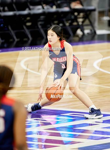 Thumbnail 2 in La Salle vs Oakland Tech (CIF State D3 Final) photogallery.