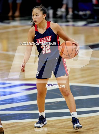 Thumbnail 2 in La Salle vs Oakland Tech (CIF State D3 Final) photogallery.