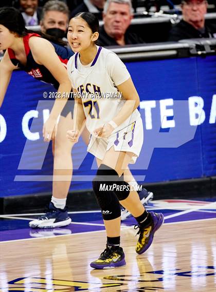 Thumbnail 2 in La Salle vs Oakland Tech (CIF State D3 Final) photogallery.