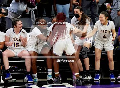 Thumbnail 2 in La Salle vs Oakland Tech (CIF State D3 Final) photogallery.