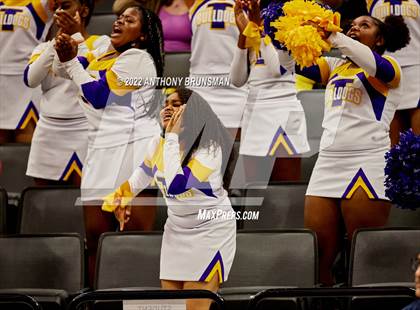 Thumbnail 2 in La Salle vs Oakland Tech (CIF State D3 Final) photogallery.
