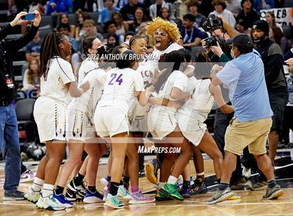 Thumbnail 1 in La Salle vs Oakland Tech (CIF State D3 Final) photogallery.