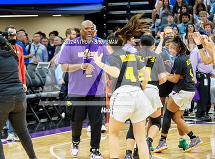 Thumbnail 2 in La Salle vs Oakland Tech (CIF State D3 Final) photogallery.