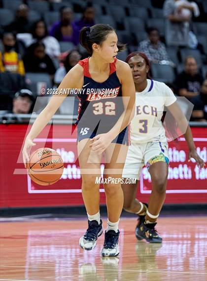 Thumbnail 2 in La Salle vs Oakland Tech (CIF State D3 Final) photogallery.