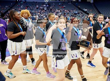 Thumbnail 1 in La Salle vs Oakland Tech (CIF State D3 Final) photogallery.