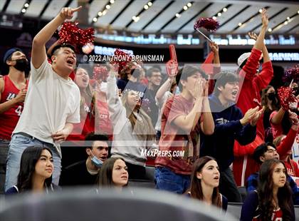 Thumbnail 3 in La Salle vs Oakland Tech (CIF State D3 Final) photogallery.
