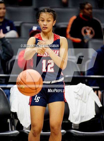Thumbnail 2 in La Salle vs Oakland Tech (CIF State D3 Final) photogallery.