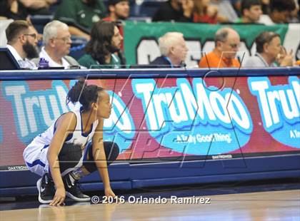 Thumbnail 2 in Hilltop vs Mira Mesa (CIF SDS D3 Final) photogallery.