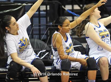 Thumbnail 2 in Hilltop vs Mira Mesa (CIF SDS D3 Final) photogallery.