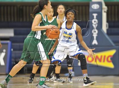 Thumbnail 2 in Hilltop vs Mira Mesa (CIF SDS D3 Final) photogallery.