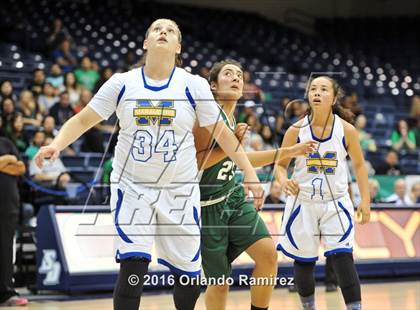 Thumbnail 2 in Hilltop vs Mira Mesa (CIF SDS D3 Final) photogallery.