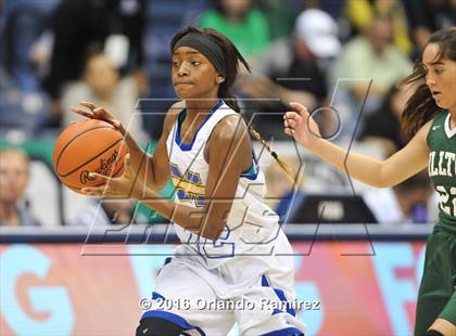 Thumbnail 2 in Hilltop vs Mira Mesa (CIF SDS D3 Final) photogallery.
