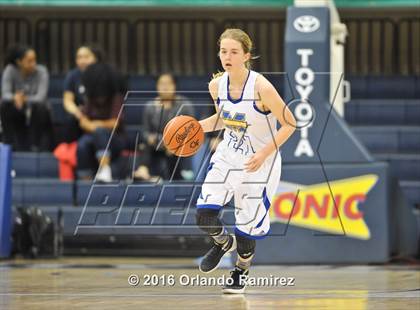 Thumbnail 3 in Hilltop vs Mira Mesa (CIF SDS D3 Final) photogallery.