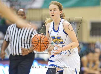 Thumbnail 2 in Hilltop vs Mira Mesa (CIF SDS D3 Final) photogallery.