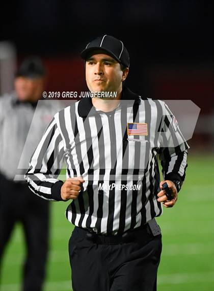 Thumbnail 3 in De La Salle vs. Marin Academy (CIF NCS D1 Final) photogallery.