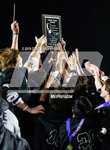 Thumbnail 2 in De La Salle vs. Marin Academy (CIF NCS D1 Final) photogallery.