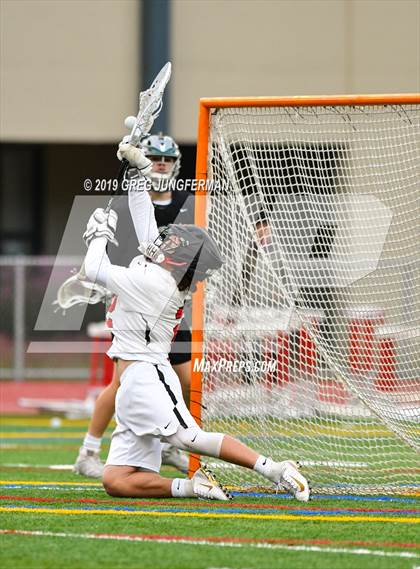 Thumbnail 2 in De La Salle vs. Marin Academy (CIF NCS D1 Final) photogallery.