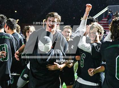 Thumbnail 1 in De La Salle vs. Marin Academy (CIF NCS D1 Final) photogallery.