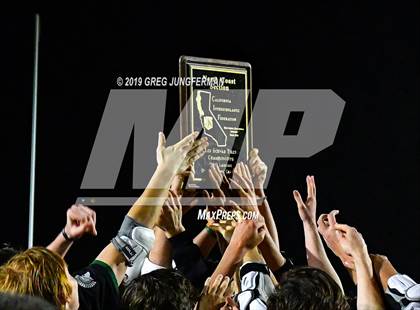 Thumbnail 1 in De La Salle vs. Marin Academy (CIF NCS D1 Final) photogallery.