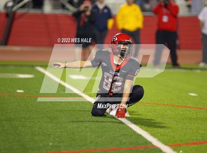 Thumbnail 2 in DeSoto Central @ Clinton (MSHAA 6A Round 1) photogallery.