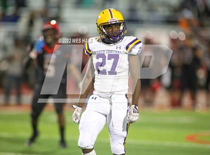 Thumbnail 1 in DeSoto Central @ Clinton (MSHAA 6A Round 1) photogallery.