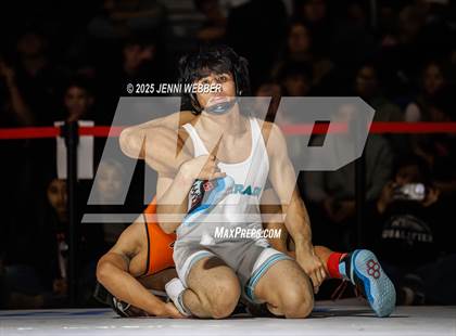 Thumbnail 1 in NIAA 4A Finals photogallery.