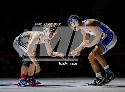 Thumbnail 2 in NIAA 4A Finals photogallery.