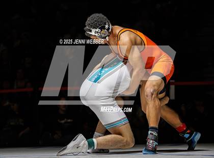 Thumbnail 1 in NIAA 4A Finals photogallery.