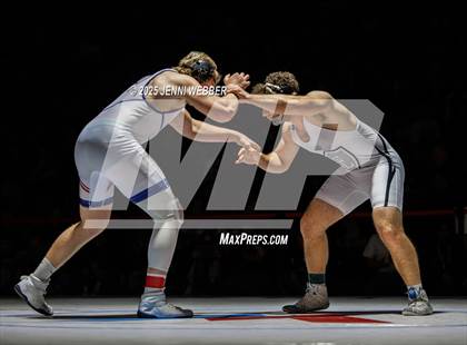 Thumbnail 1 in NIAA 4A Finals photogallery.
