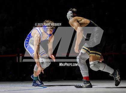 Thumbnail 2 in NIAA 4A Finals photogallery.