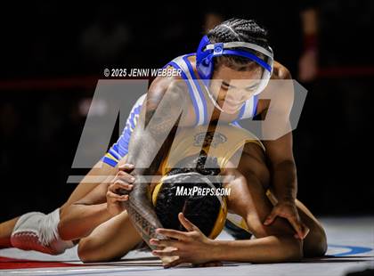 Thumbnail 1 in NIAA 4A Finals photogallery.