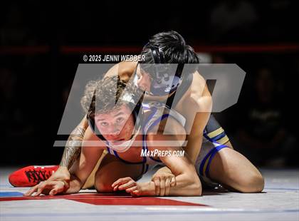 Thumbnail 1 in NIAA 4A Finals photogallery.