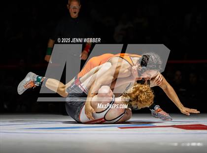 Thumbnail 1 in NIAA 4A Finals photogallery.