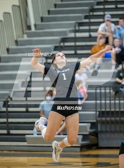 Thumbnail 3 in Indian River @ Hickory photogallery.