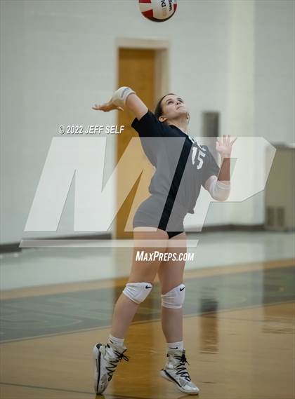 Thumbnail 1 in Indian River @ Hickory photogallery.