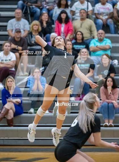 Thumbnail 1 in Indian River @ Hickory photogallery.
