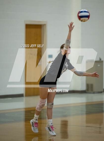 Thumbnail 1 in Indian River @ Hickory photogallery.